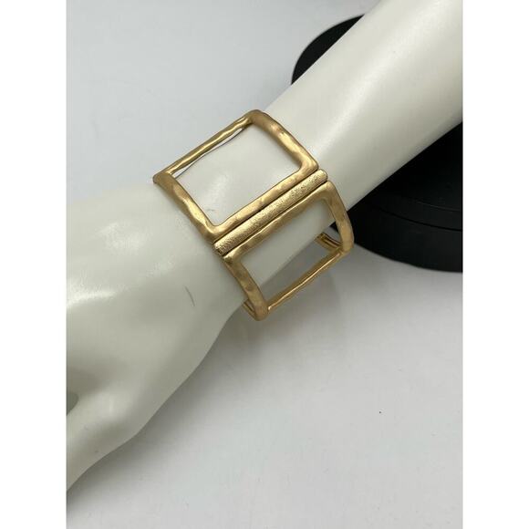 Marlyn Schiff Gold Tone Wide Open Stretch Hammered Bracelet - Picture 2 of 4